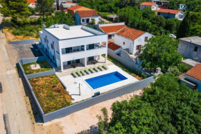 Apartment ILUX-3